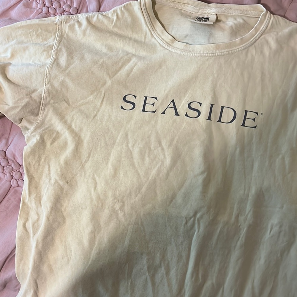 seaside beach tee